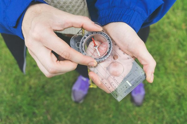 Comment explorer les forêts tropicales de Bornéo, Malaisie : conseils pratiques et précautions ?